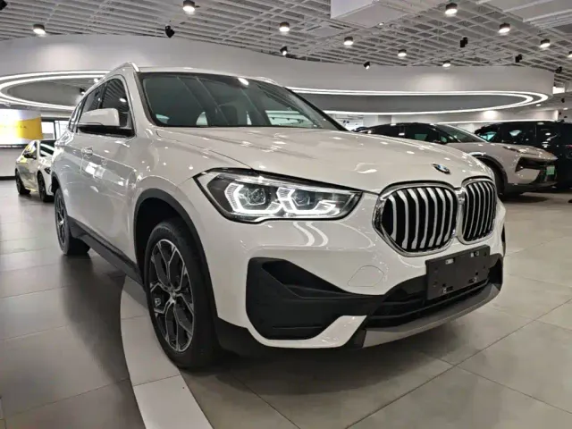 BMW X1 — Фото автомобиля 3