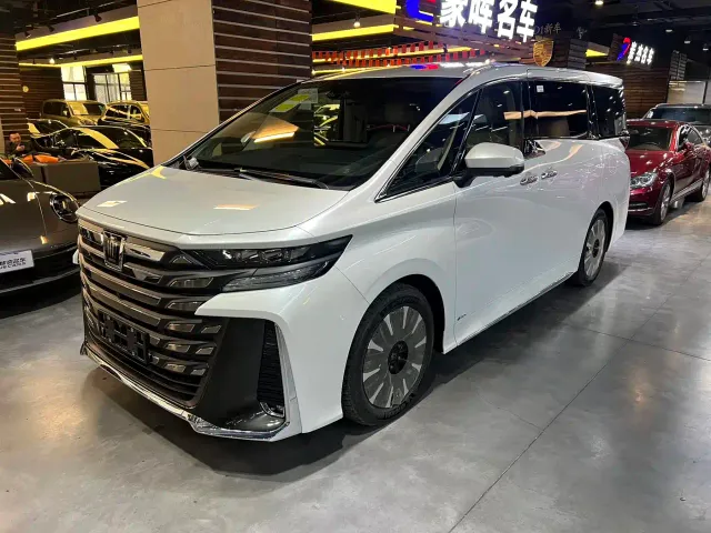 Фотография автомобиля — Toyota Vellfire