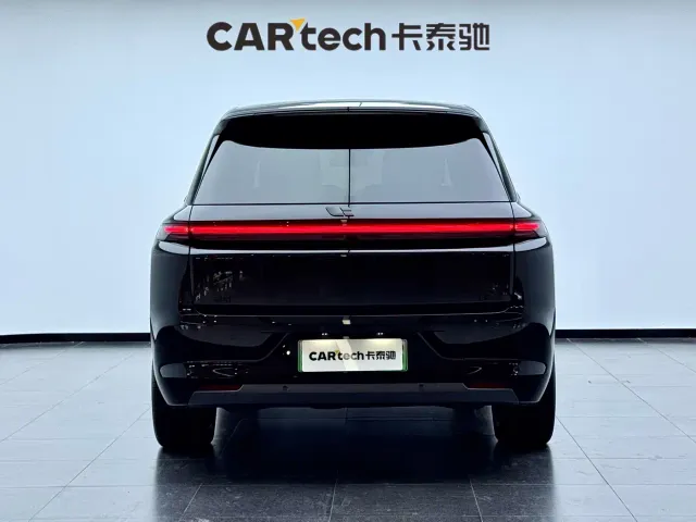 Li Auto L8 — Фото автомобиля 6