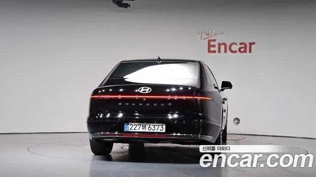 Hyundai Grandeur — Фото автомобиля 4
