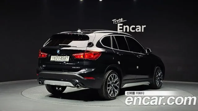 BMW X1 — Фото автомобиля 2