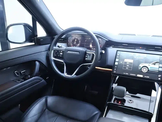 Land Rover Range Rover Sport — Фото автомобиля 14