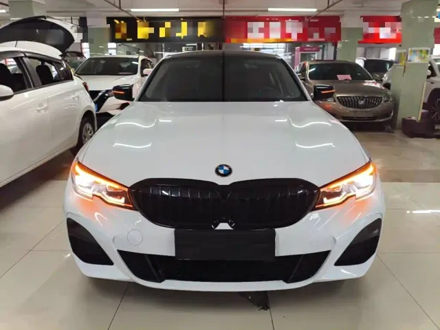 BMW 3 Series — Фото автомобиля 2