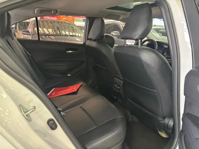 Toyota Corolla — Фото автомобиля 5