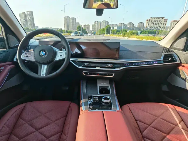 BMW X5 — Фото автомобиля 4