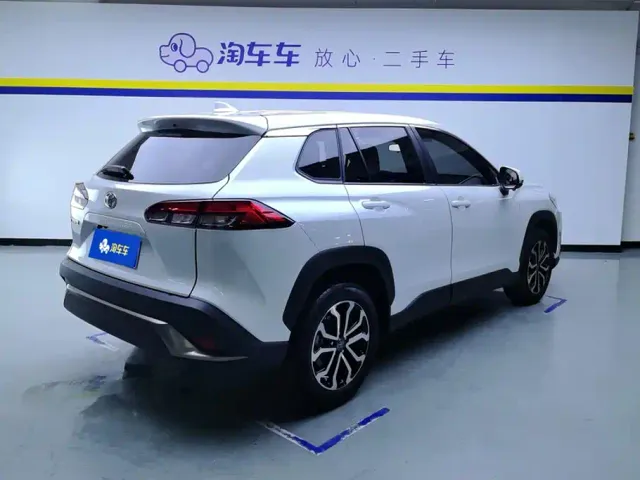Toyota Frontlander — Фото автомобиля 3