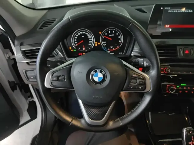BMW X1 — Фото автомобиля 10