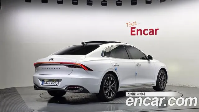 Hyundai Grandeur New — Фото автомобиля 2