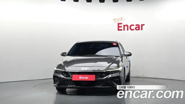 Hyundai Avante CN7 — Фото автомобиля 3