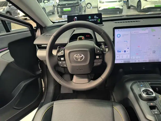Toyota bZ5 — Фото автомобиля 10