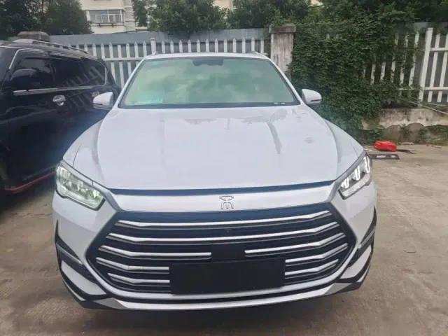 BYD Song Pro — Фото автомобиля 2