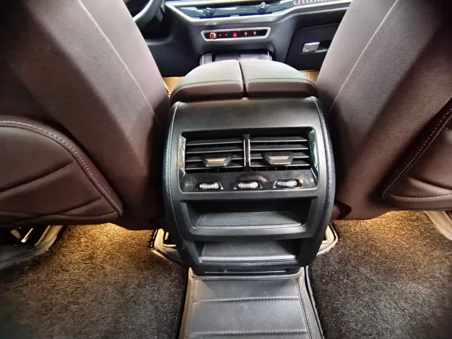 BMW X5 — Фото автомобиля 11