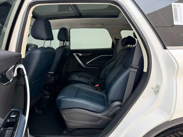 Geely Jiaji — Фото автомобиля 13