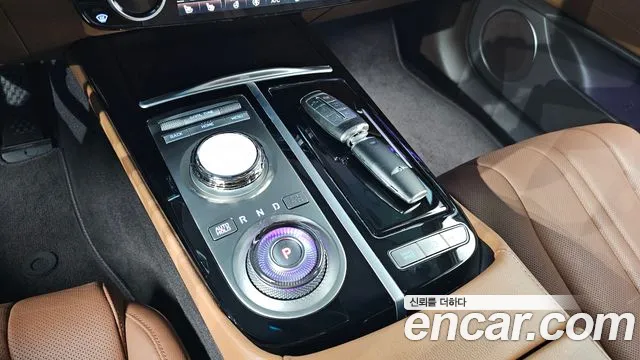 Genesis G80 Бензин 3.5 турбо AWD — Фото автомобиля 8