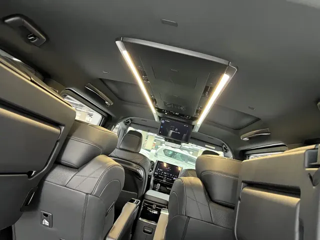 Toyota Alphard — Фото автомобиля 9