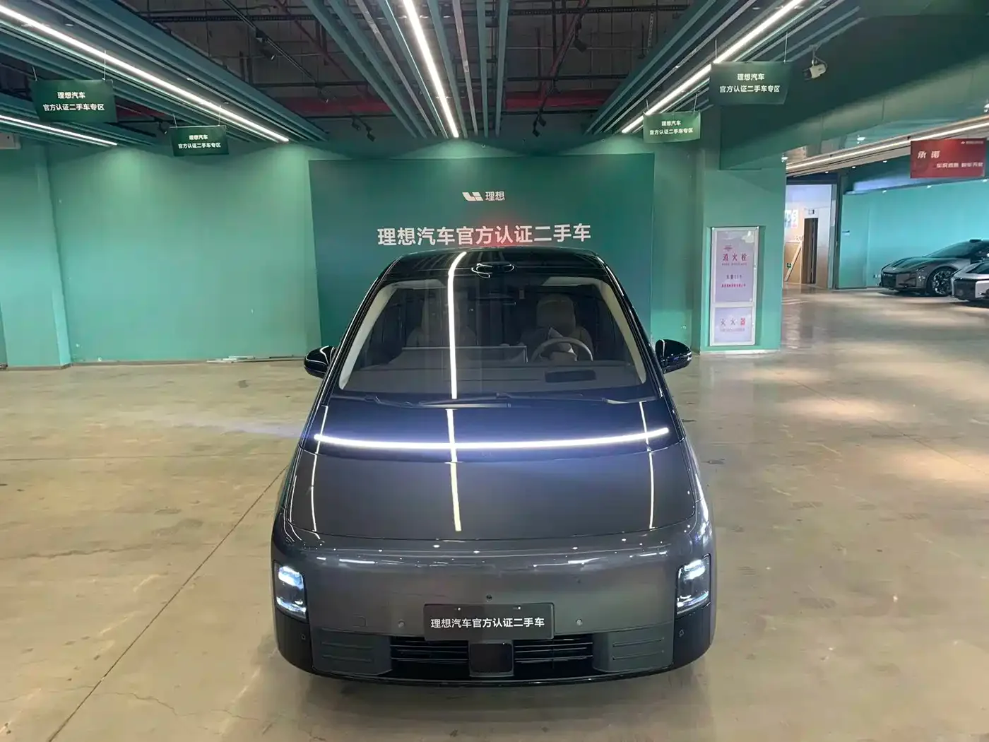 Li Auto Li Auto MEGA 2025 Model Home Family Special Edition — Фото автомобиля 2