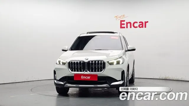 BMW X1 — Фото автомобиля 2
