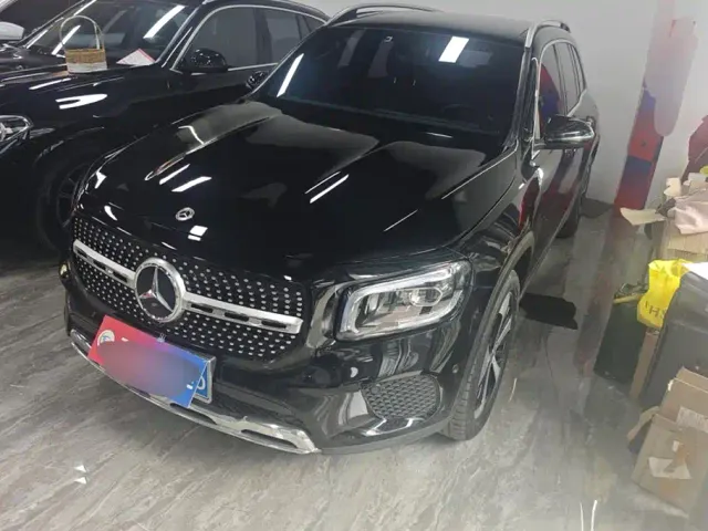 Фотография автомобиля — Mercedes-Benz GLB-Class