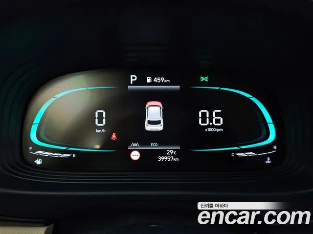 Hyundai Venue — Фото автомобиля 8