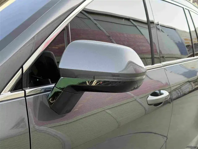 Li Auto ONE — Фото автомобиля 16