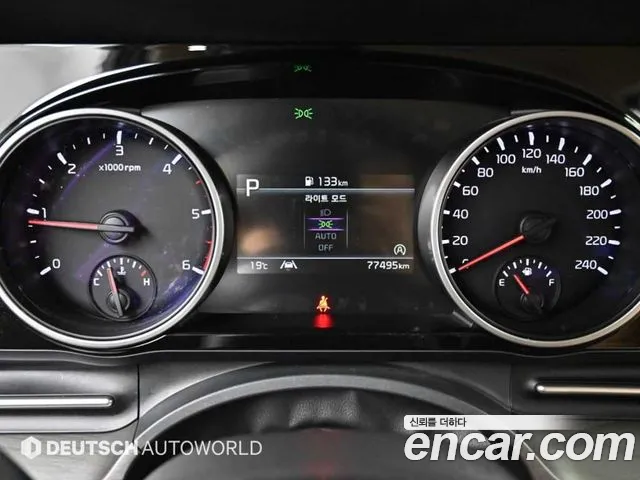Kia Canival Carnival 4 поколение Дизель 7 мест Noblesse — Фото автомобиля 8