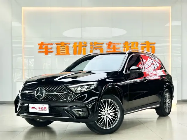 Фотография автомобиля — Mercedes-Benz GLC-Class