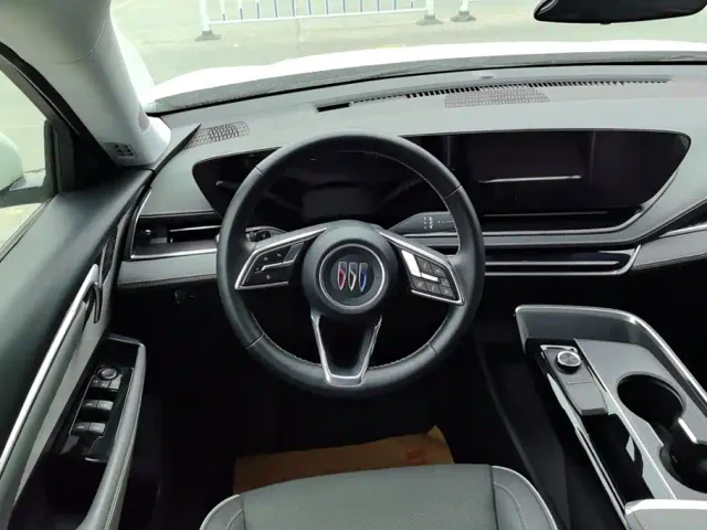 Buick E5 — Фото автомобиля 15