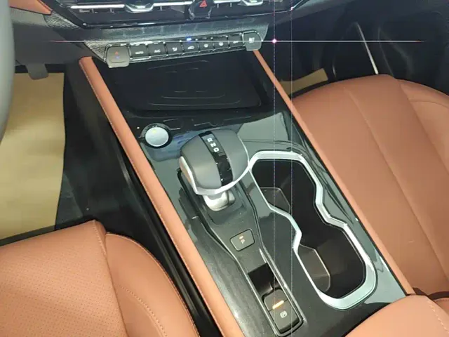 Changan CS75 — Фото автомобиля 18
