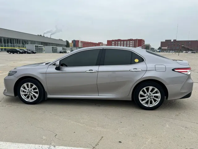 Toyota Camry — Фото автомобиля 14