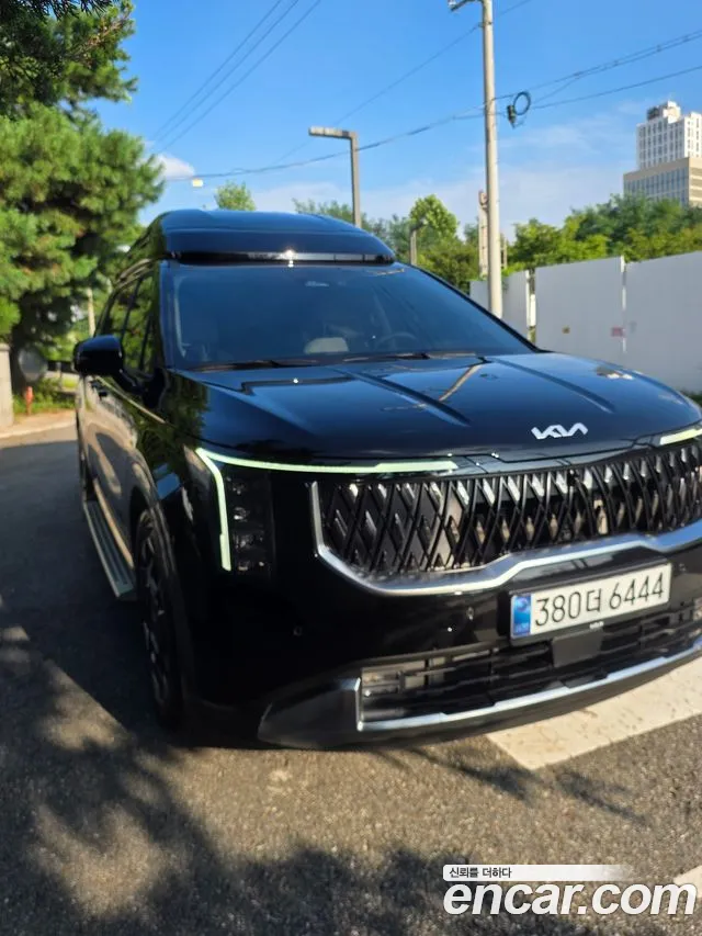 Фотография автомобиля — Kia Carnival Generation 4