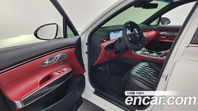 Genesis GV70 — Фото автомобиля 10