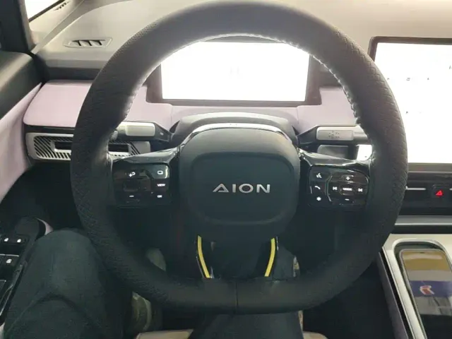 GAC Aion Y — Фото автомобиля 10