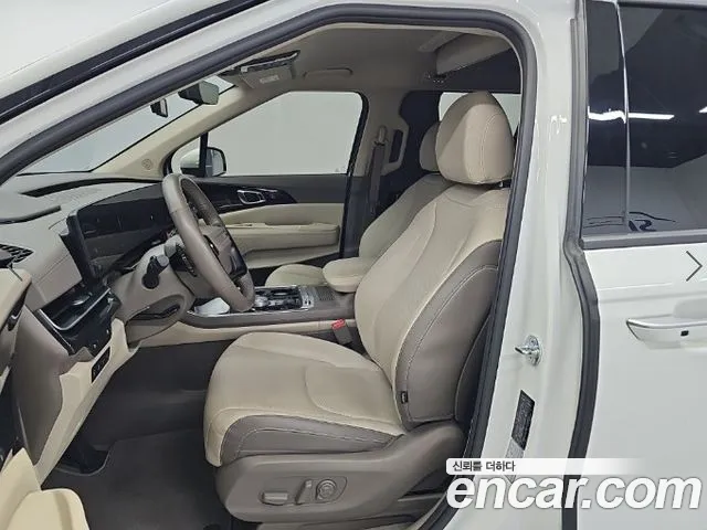 Kia Carnival — Фото автомобиля 11