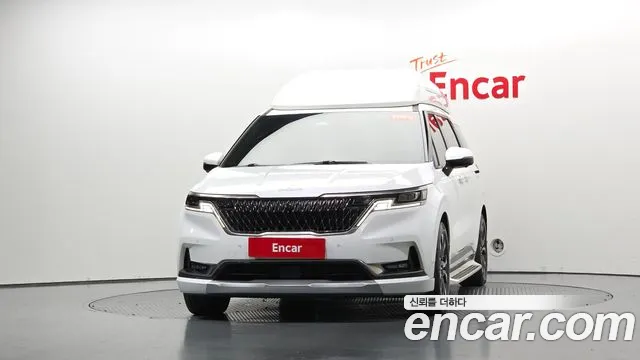 Kia Carnival Generation 4 — Фото автомобиля 2
