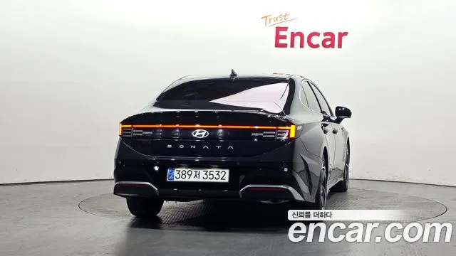 Hyundai Sonata — Фото автомобиля 4
