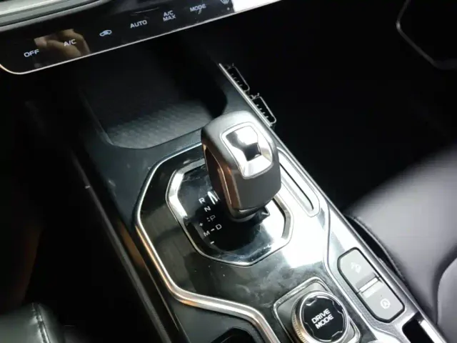 Geely ICON — Фото автомобиля 13