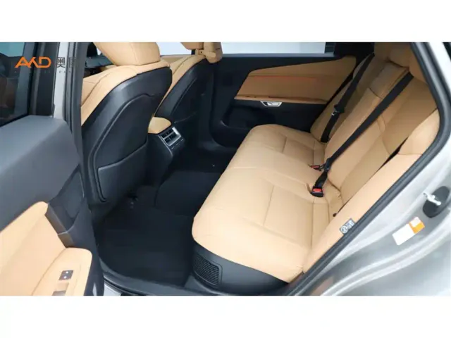 Lexus ES — Фото автомобиля 7