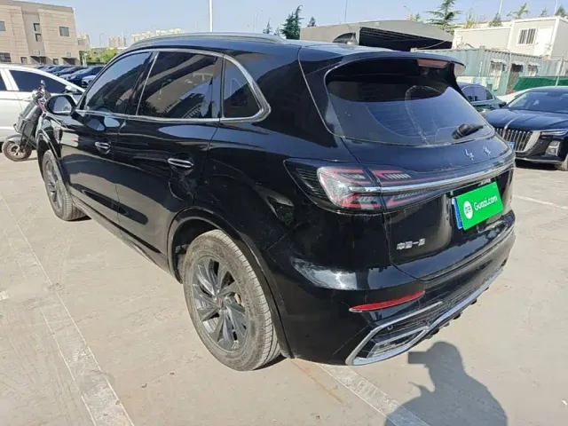 Hongqi HS5 — Фото автомобиля 4