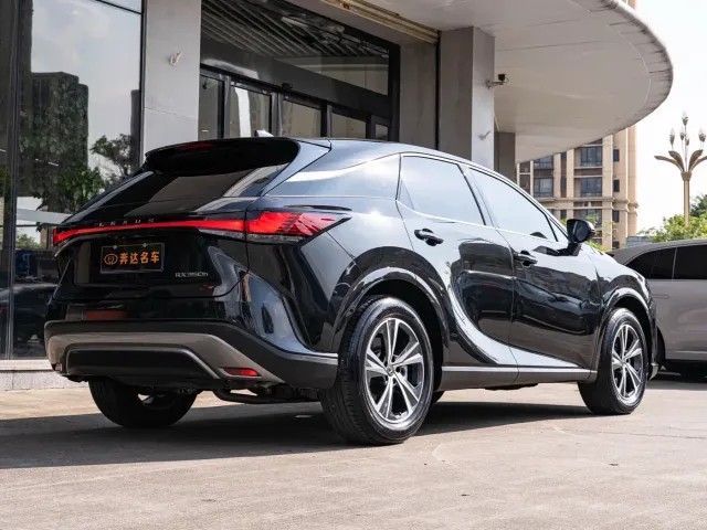 Lexus RX — Фото автомобиля 3
