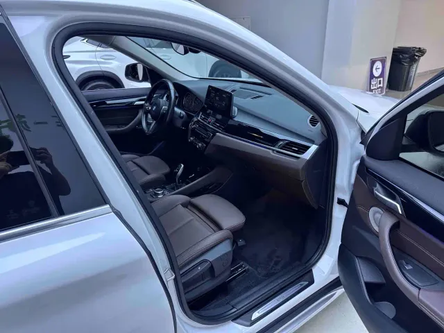 BMW X1 — Фото автомобиля 11
