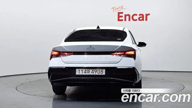 Hyundai AVANTE Modern — Фото автомобиля 4