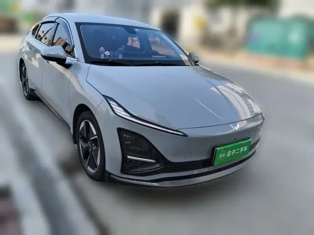 Wuling Starlight — Фото автомобиля 22