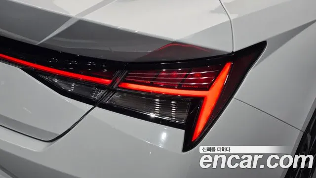 Hyundai Avante CN7 — Фото автомобиля 8