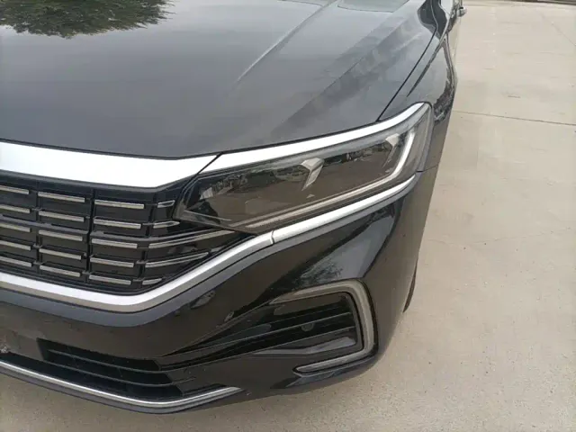 Volkswagen Passat — Фото автомобиля 23