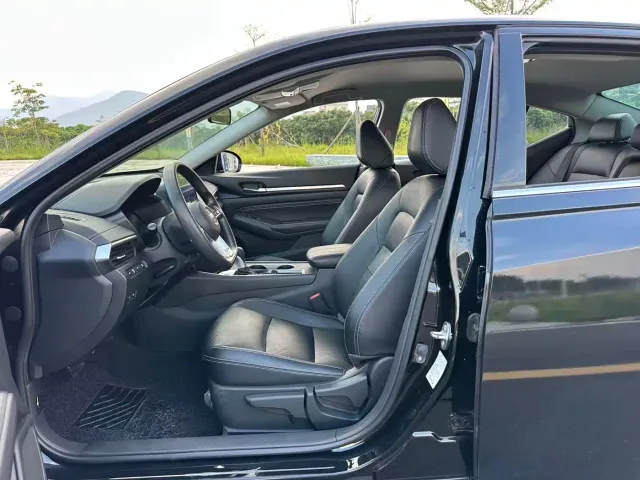 Nissan Teana — Фото автомобиля 23