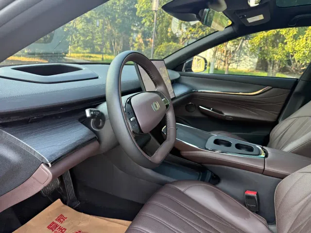 Changan Qiyuan A07 — Фото автомобиля 9
