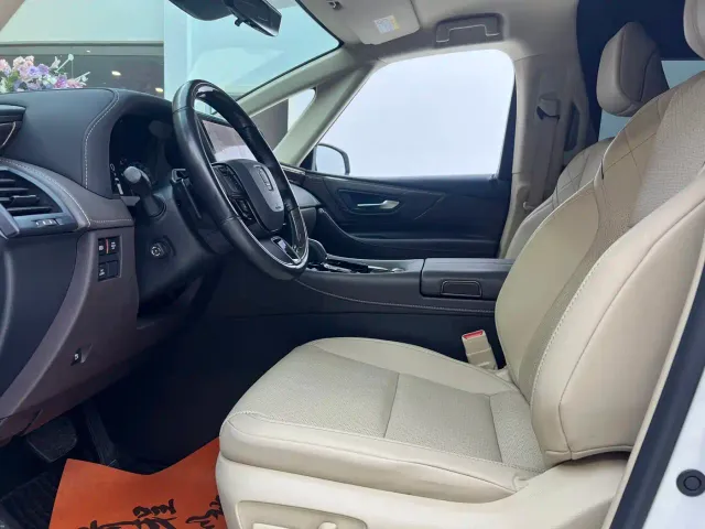 Toyota Vellfire — Фото автомобиля 15