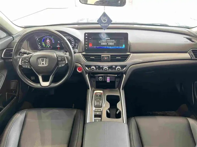 Honda Accord — Фото автомобиля 6