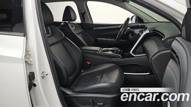 Hyundai Tucson Tucson (NX4) Бензин 1.6 турбо 2WD — Фото автомобиля 11