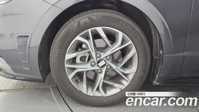 Hyundai Sonata — Фото автомобиля 5